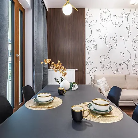 Wiszace Ogrody - Chmiel 13 Apartment Lodz (Lodz)